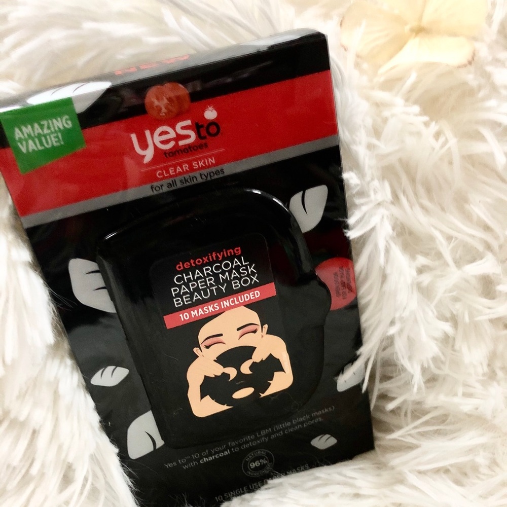 🆕NWT YES TO CLEAR SKIN DETOXIFYING CHARCOAL MASK